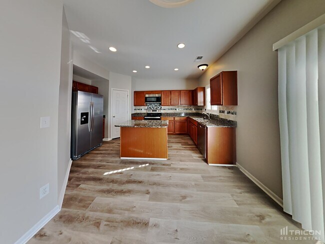 Building Photo - 2644 Jordan Ridge Dr