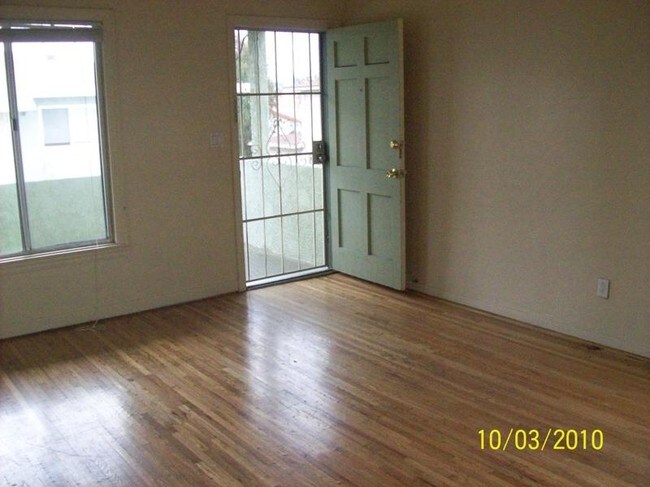 Interior Photo - Acacia Apartments