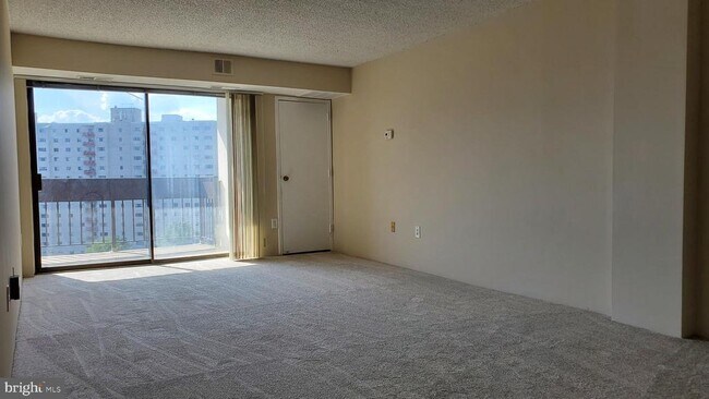 Building Photo - 5300 Holmes Run Pkwy
