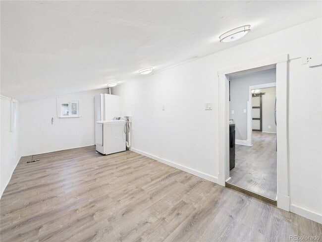 Photo - 404 S Race St House