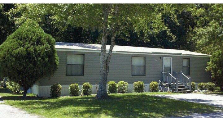 Foto principal - Colerain Oaks Apartments