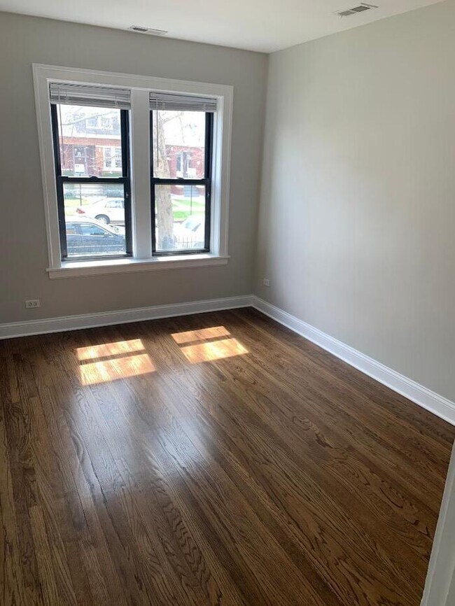 Foto del edificio - 5104 W Parker Ave