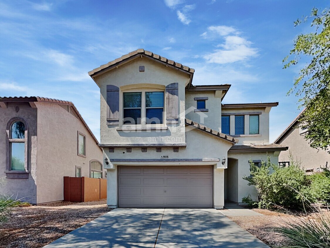 Foto principal - 9858 E Empress Ave