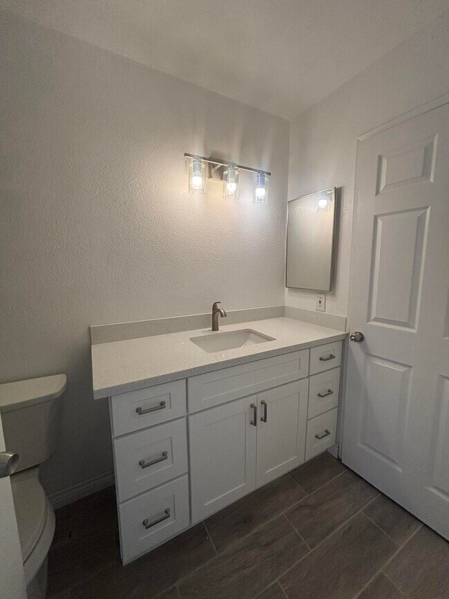 Foto del edificio - 74800 Sheryl Ave