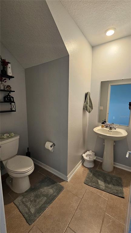 Foto del edificio - 600 Silver Palm Dr