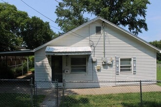 Building Photo - 11804 E 37th St Ct S