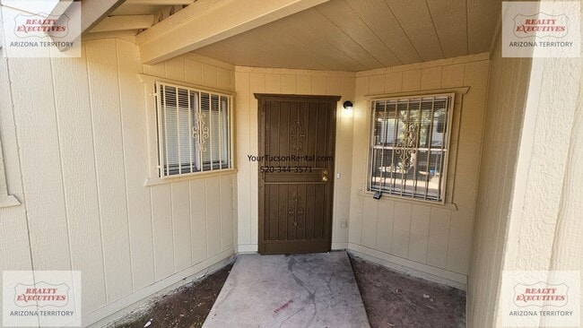 Building Photo - 1st Ave & Irvington Rd area 3 bedroom with AC