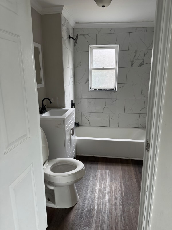 Building Photo - 57 Corban Ave SW