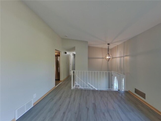 Foto del edificio - 3409 Brookview Dr