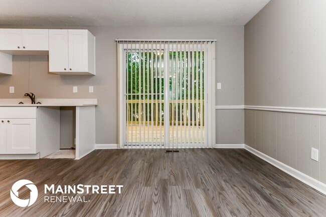 Building Photo - 2830 Botany Dr