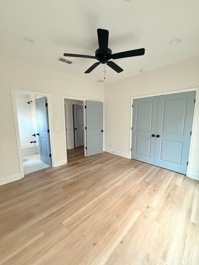 Foto del edificio - 1323 N Bronough St