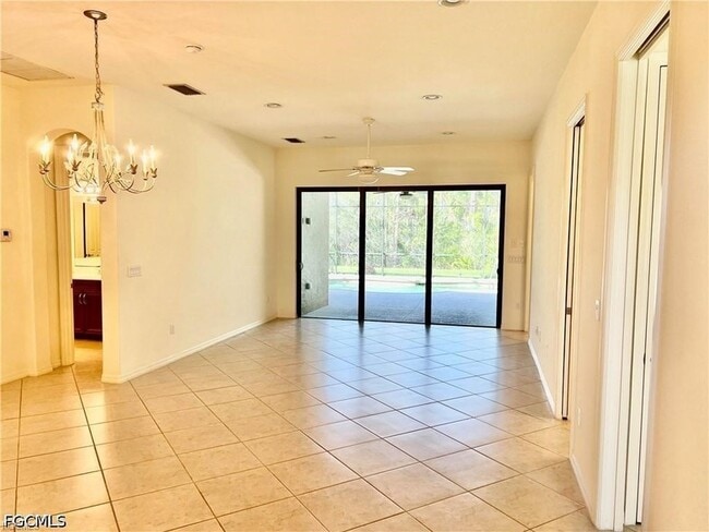 Building Photo - 11108 Esteban Dr