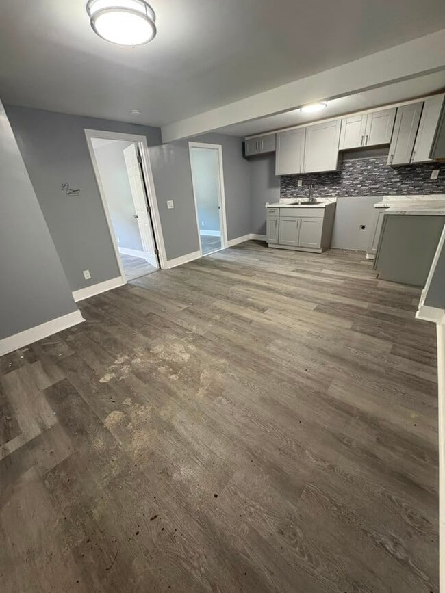 Photo - 78 Glenwood Ave (Yonkers, NY) Apartment