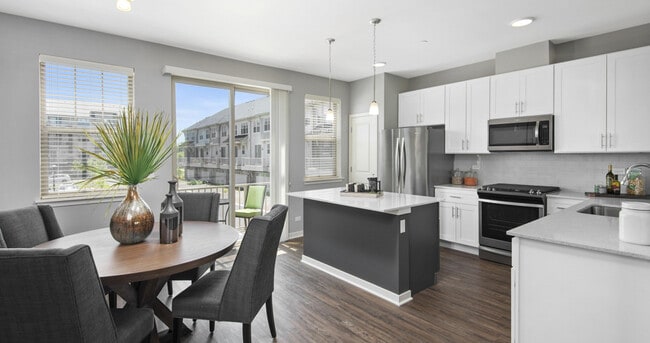 Foto del edificio - Deer Park Crossing Apartments