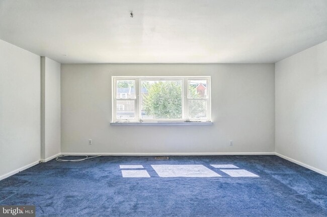 Building Photo - 881 Ronnie Ln