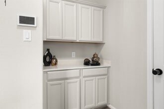Building Photo - 2223 Islawild Wy