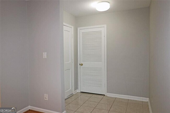 Foto del edificio - 40 Glenald Way NW