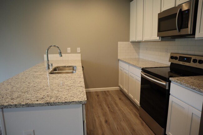 Foto del edificio - 3120 Ponderosa St NE
