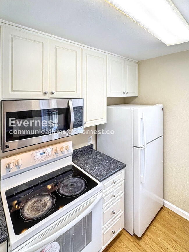 Foto del edificio - 2520 Walters Way