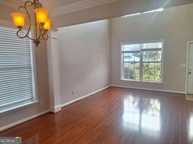 Foto del edificio - 395 Wittenridge Ct