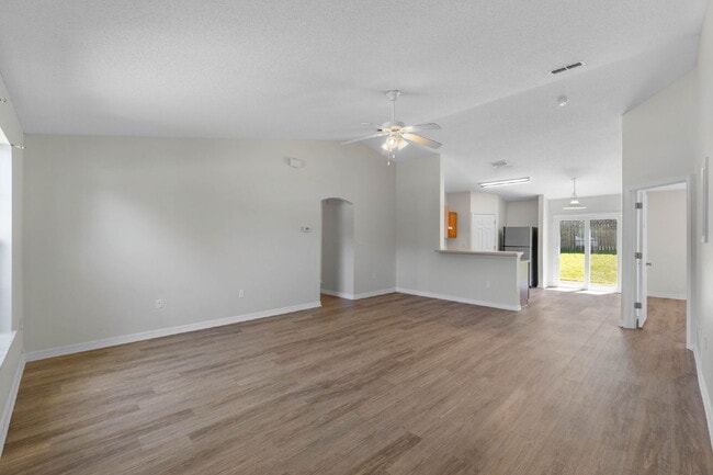 Building Photo - 147 Cabana Way