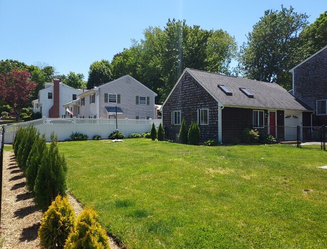 Foto del edificio - 90 Tower Ave