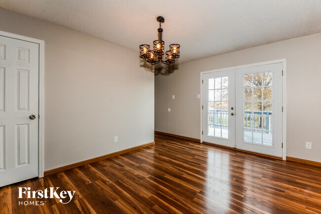 Building Photo - 1036 Drexel Dr