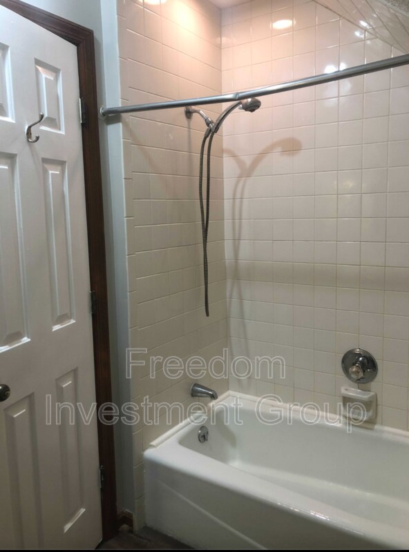 Foto del edificio - 2529 Tall Pine Ln SW