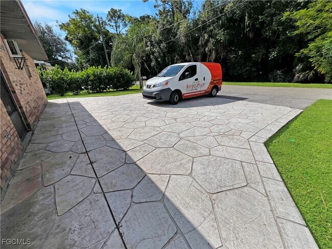 Foto del edificio - 27915 Washington St