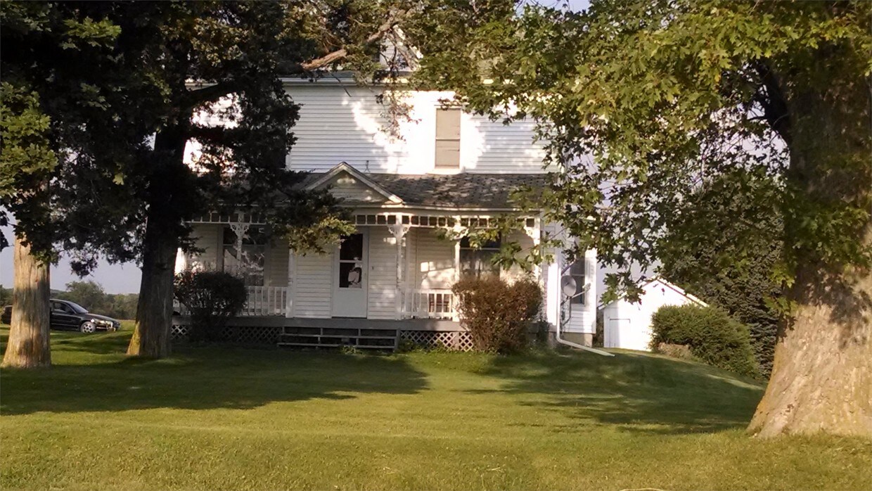 Foto principal - 5561 S Stone Church Rd