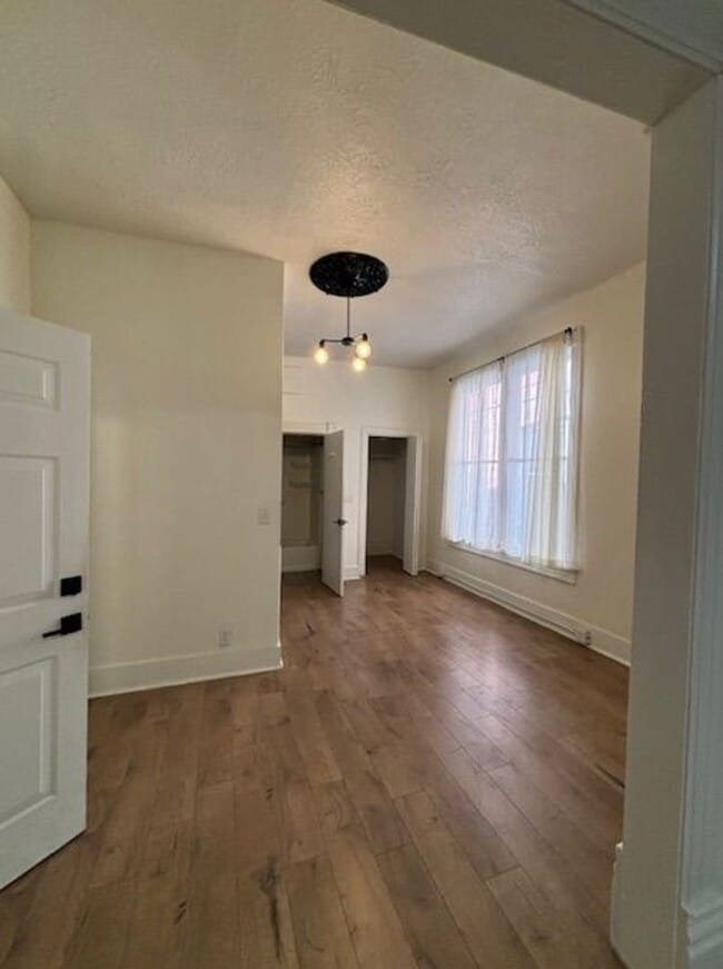 Interior Photo - Council Crest Apartments