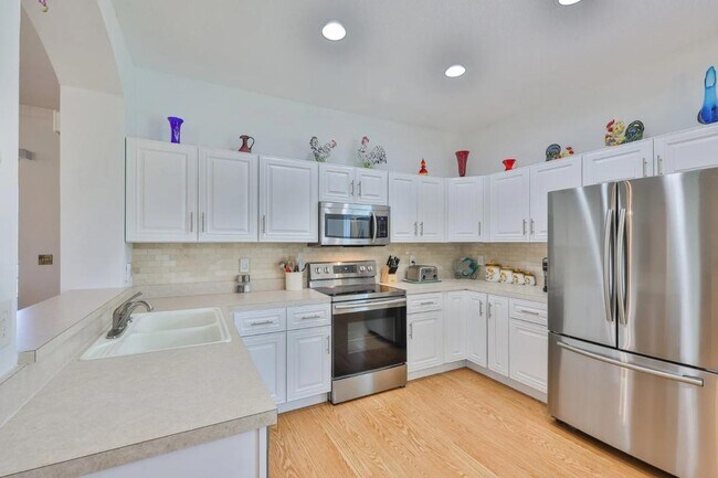 Foto del edificio - 2316 Lyndhurst Dr