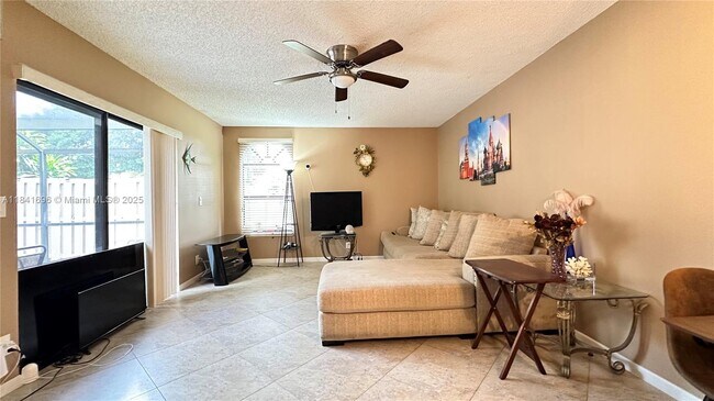 Building Photo - 4260 Village Dr