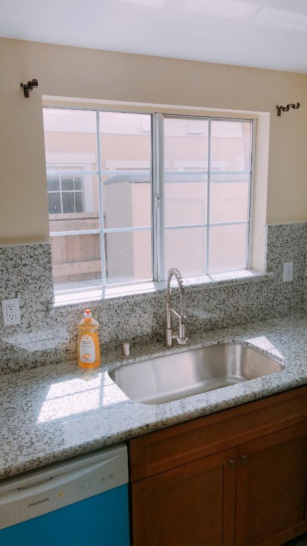 Building Photo - 649 Dadis Way
