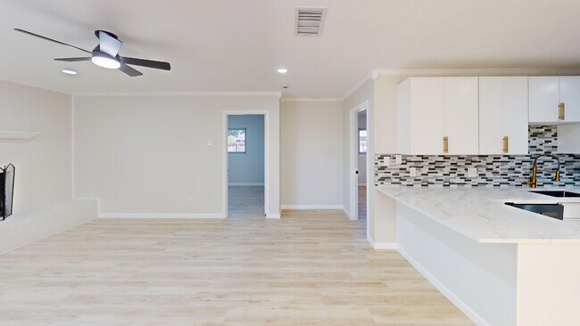 Foto del edificio - 5409 Ledgestone Dr