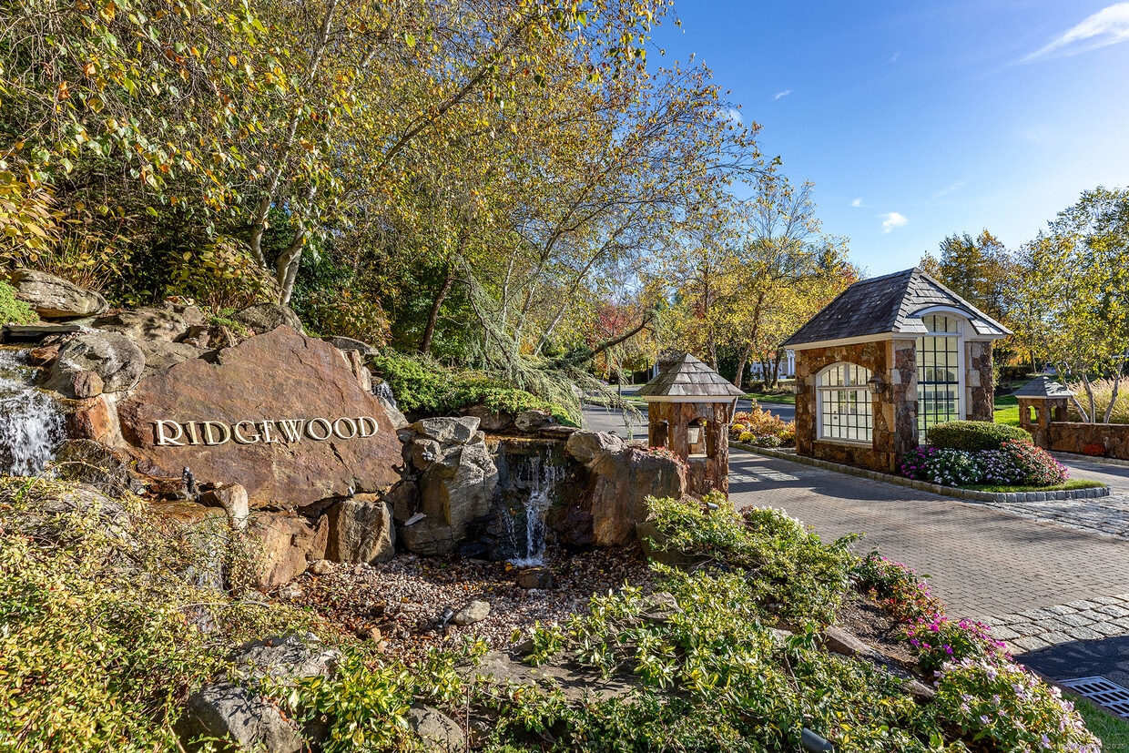 Foto principal - 175 Ridgewood Dr