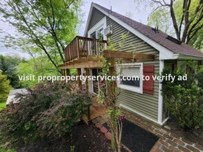 Building Photo - 10304 Caspian Way