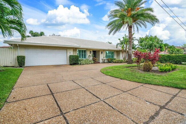 Building Photo - 3721 NE 29th Ave