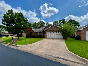 Building Photo - 112 Ken Cir