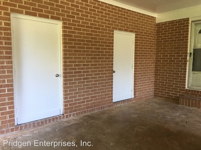 Building Photo - 3 br, 2 bath House - 521 Piedmont Road