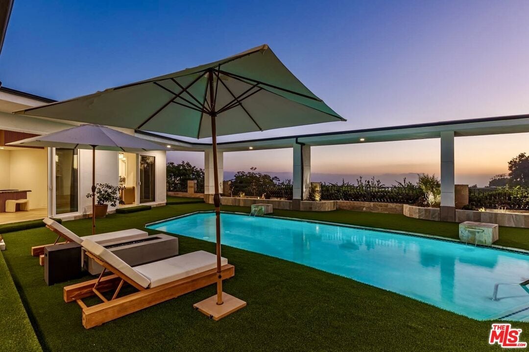 Foto principal - 560 Chalette Dr