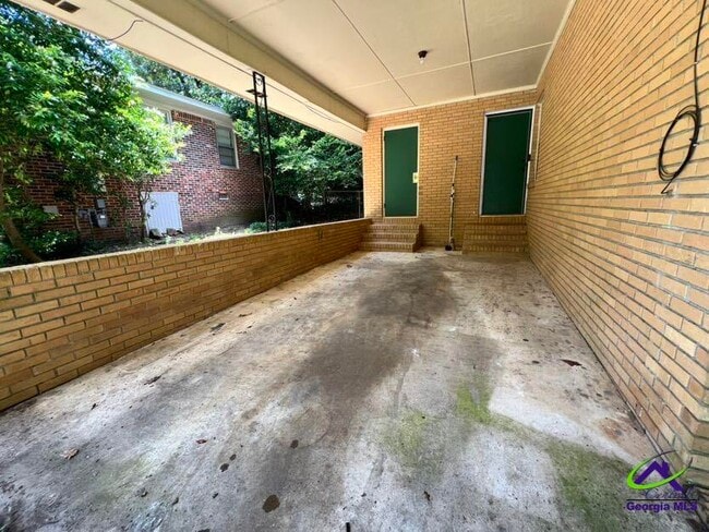 Building Photo - 609 Arrowhead Trl