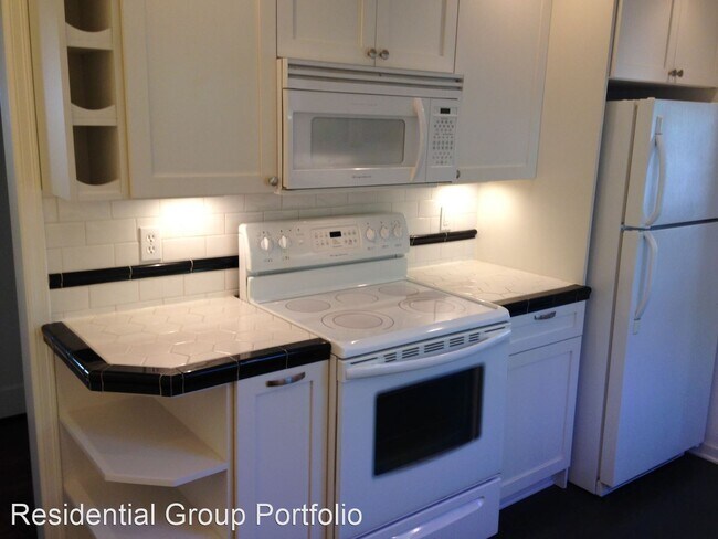 Building Photo - 2 br, 1 bath House - 523 NE 95TH ST