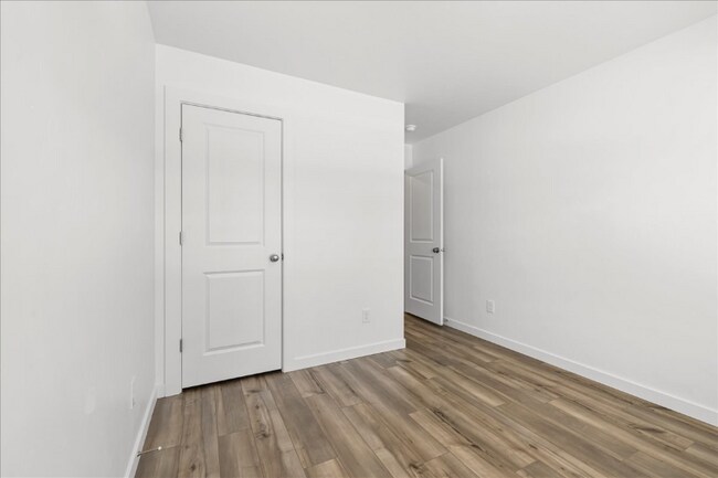 Foto del edificio - 20420 Owl Creek Ave