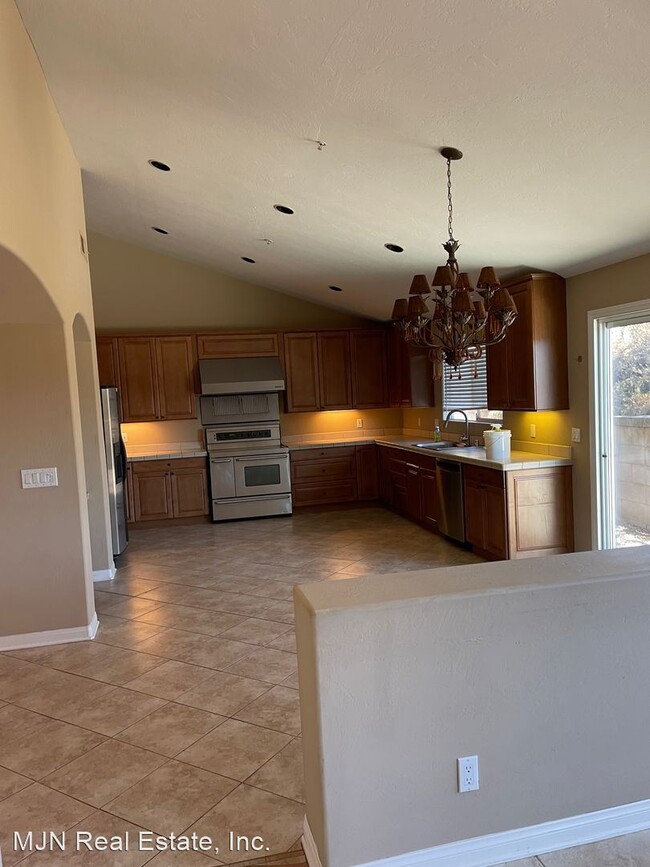Building Photo - 3 br, 2 bath House - 16505 Wikiup Road