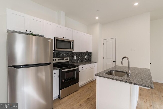 Foto del edificio - 5303 Chester Ave