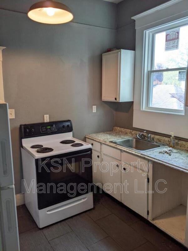 Foto del edificio - 1012 E 38th St