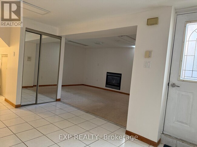 Building Photo - 308 Evergreen Crescent