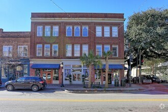 Building Photo - 321 W Broughton St