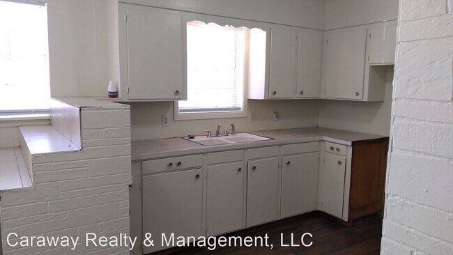 Building Photo - 2 br, 1 bath House - 4244 Madera